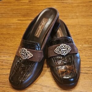Brighton Avery Slides Size 6